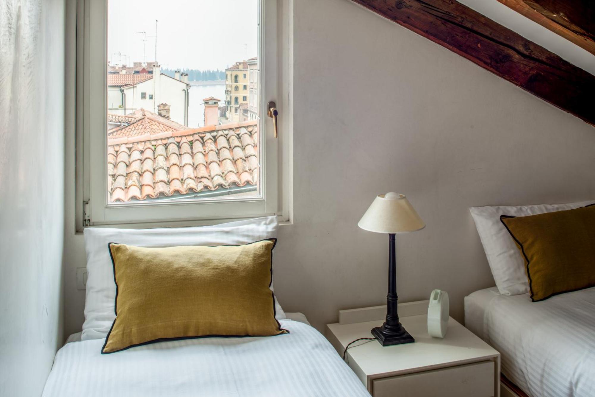 Santa Giustina Palace R&R Венеція Екстер'єр фото